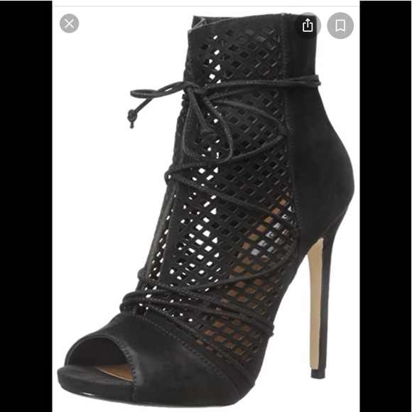 Steve Madden Maddye Bootie - Picture 1 of 5